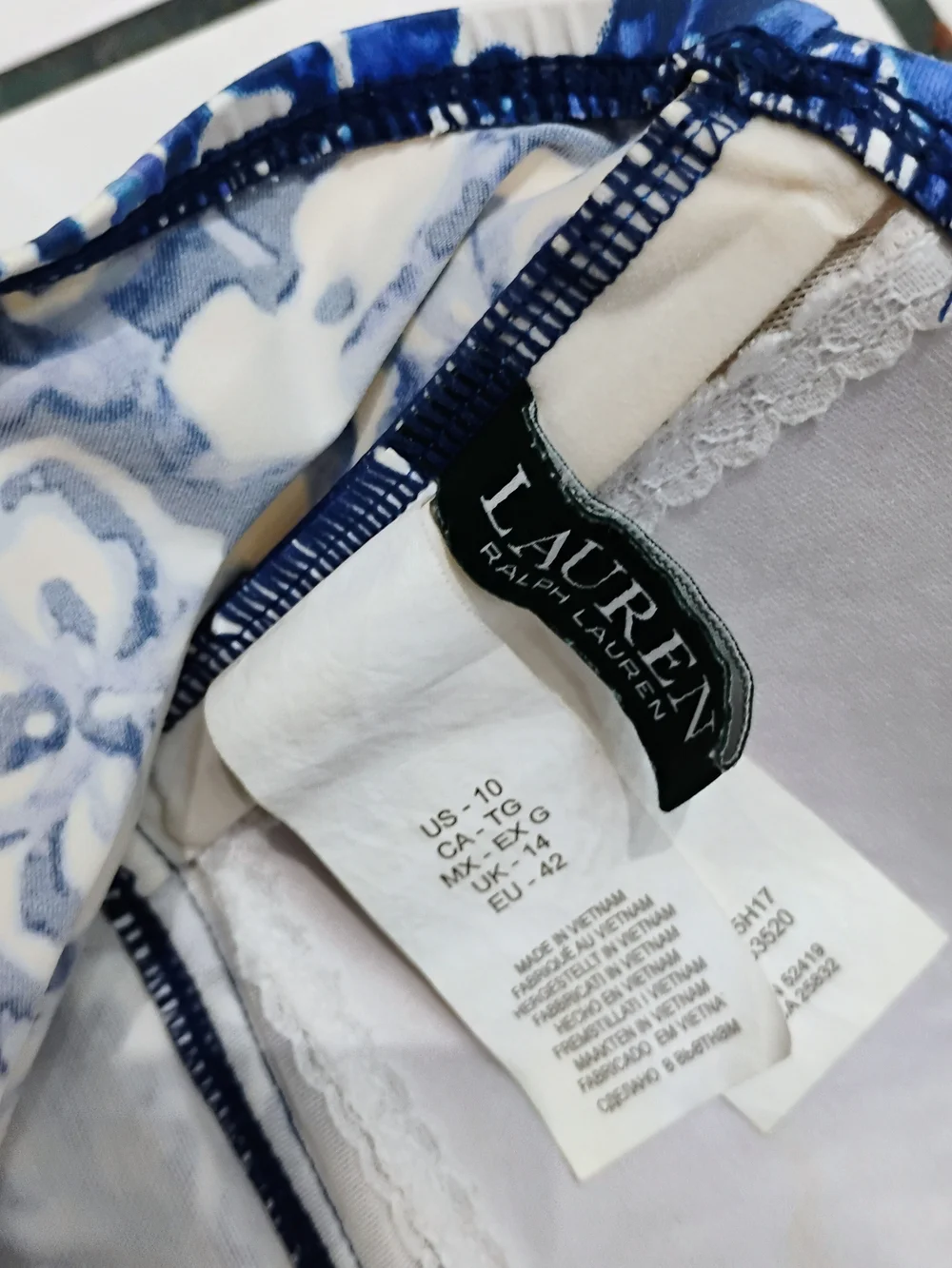 Lauren Ralph Lauren Blue and White Patterned Halter Tankini Top SZ 10